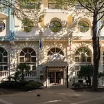 Hotel Grand Astoria 4*