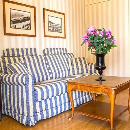 Grand Astoria 4* Γκράντο