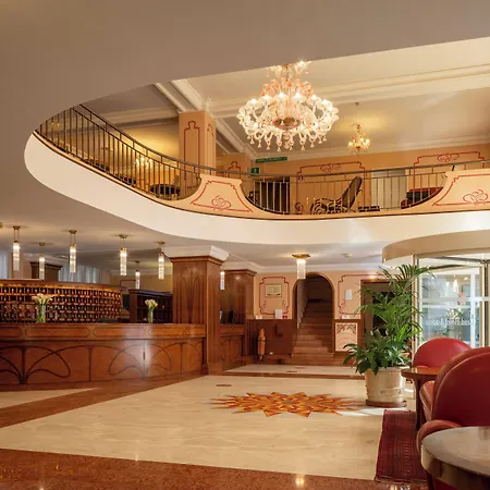 Grand Astoria 4* גראדו