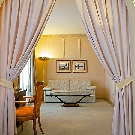 Hotel Grand Astoria