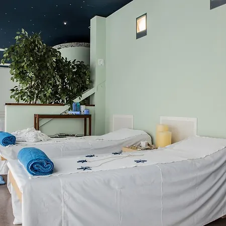 Hotel Grand Astoria 4*