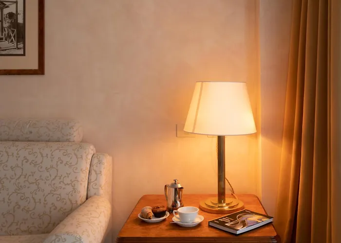 Grand Astoria Hotell 4*